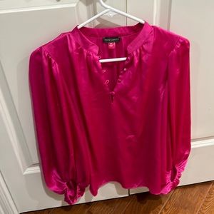 Cute pink blouse, size xs